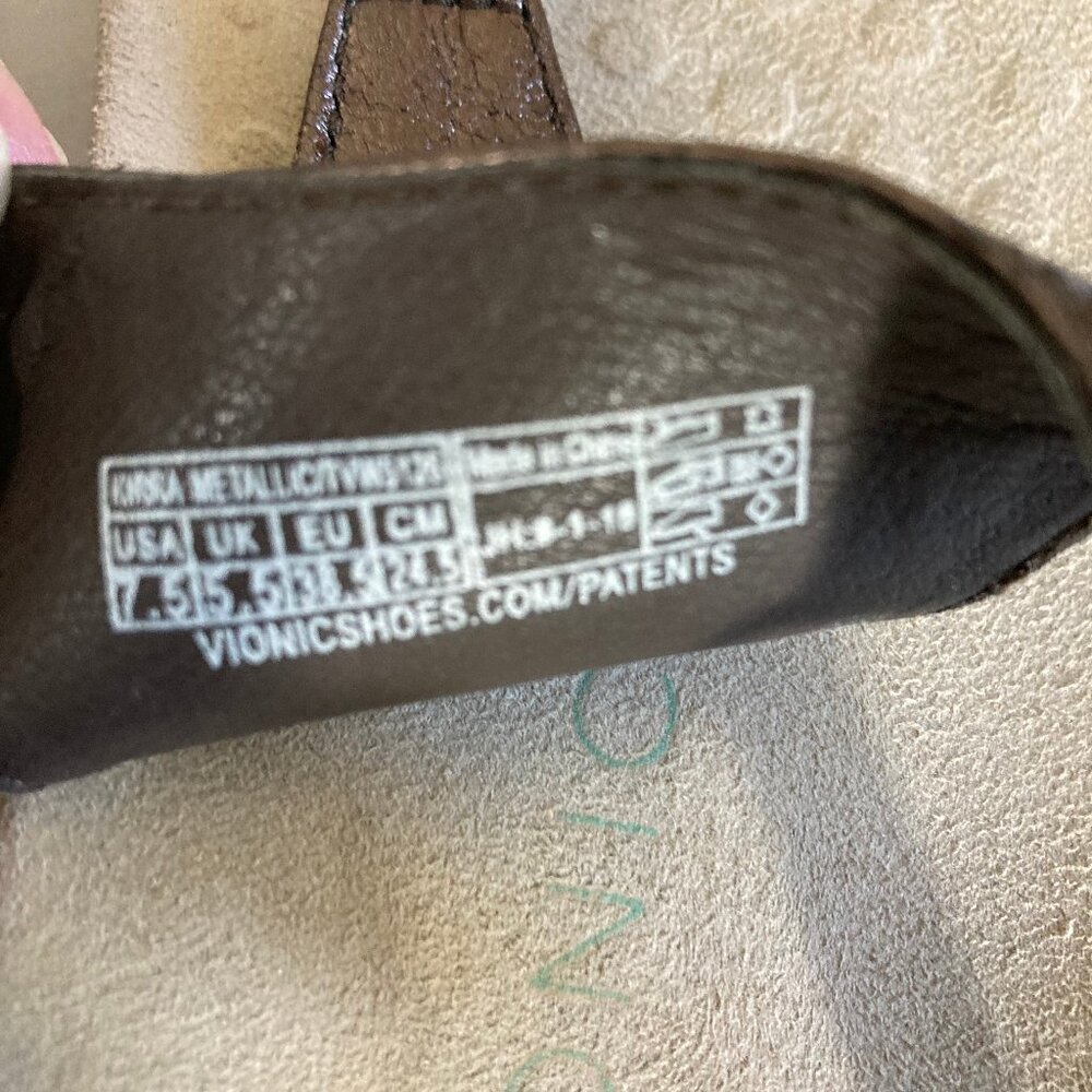 Vionic Kirra Sandals Metallic Bronze Thongs Orthopedic Flats Slingback, size 7.5 - Picture 10 of 11